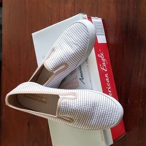 AE Slip on Flats (gia) sz 6